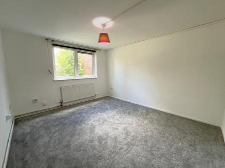 Flat Herle Walk in Leicester
