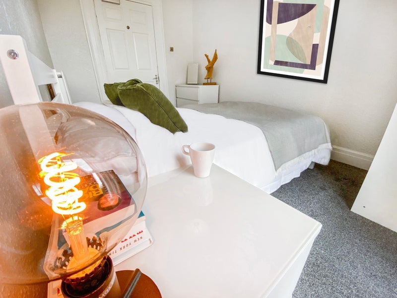 Room Bird Street in Preston