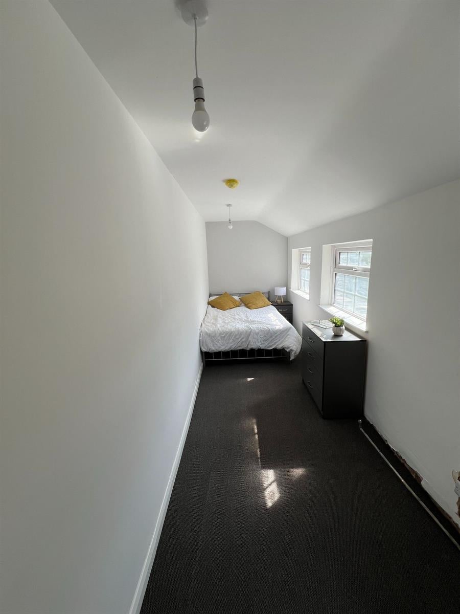 Room Manners Street in South Kesteven