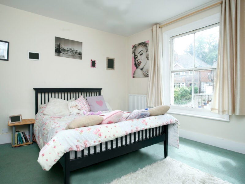 Room Millmead Terrace in Guildford