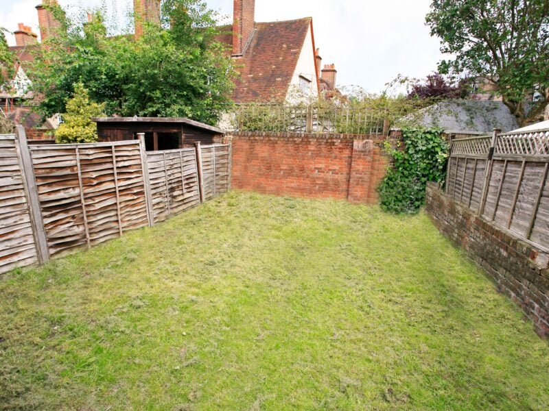 Room Millmead Terrace in Guildford