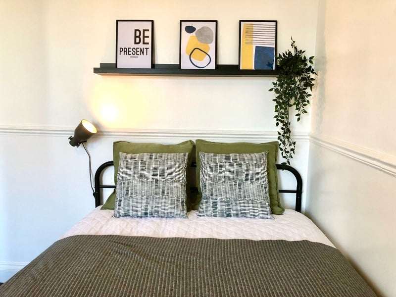 Room Wimborne Road in Poole