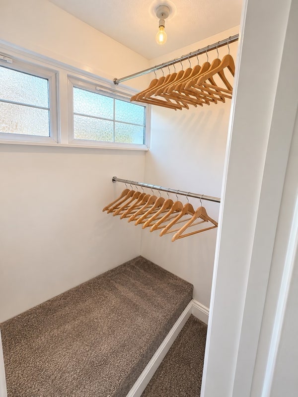 Room Wimborne Road in Poole