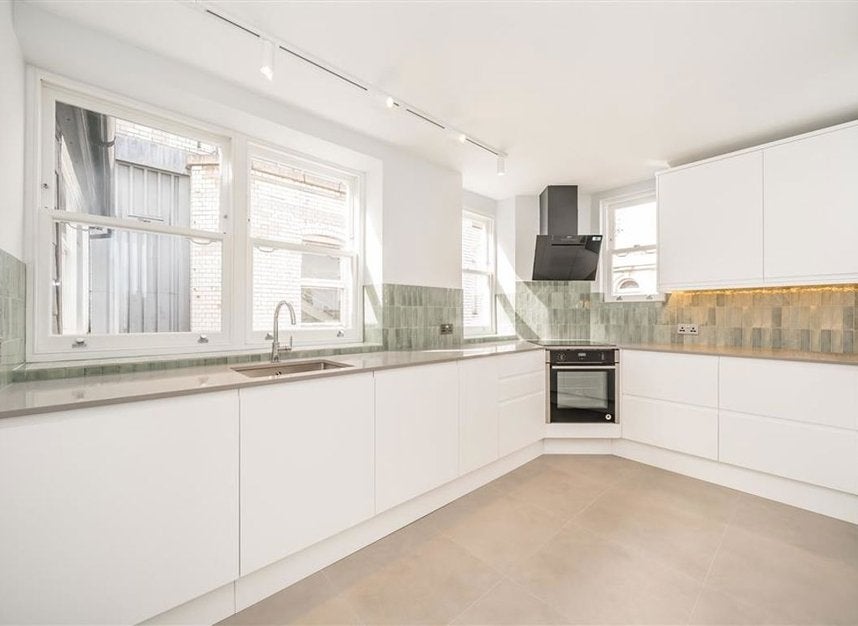 Flat Bolsover Street in City of Westminster