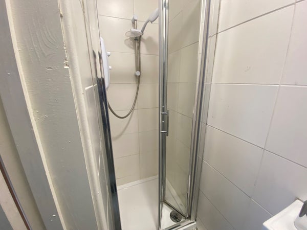 Room Sweet Briar Walk in London