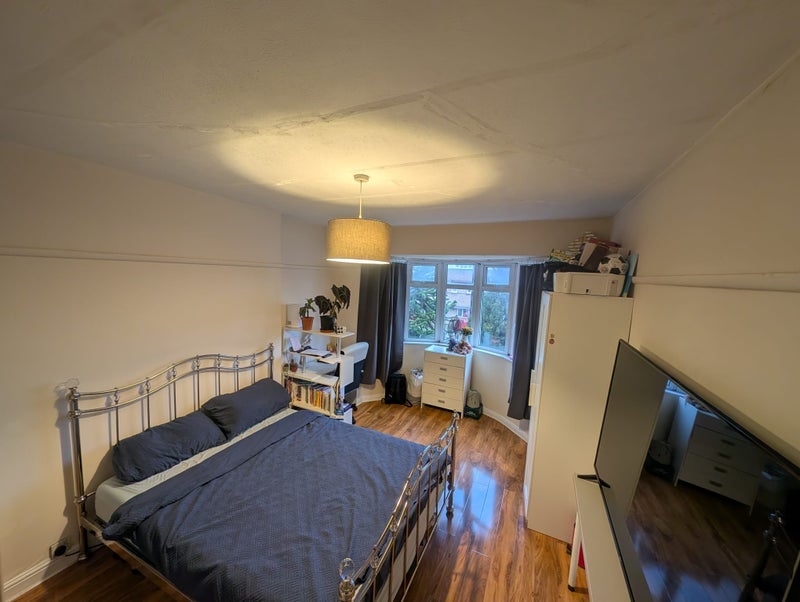 Room Friary Road in Greater London