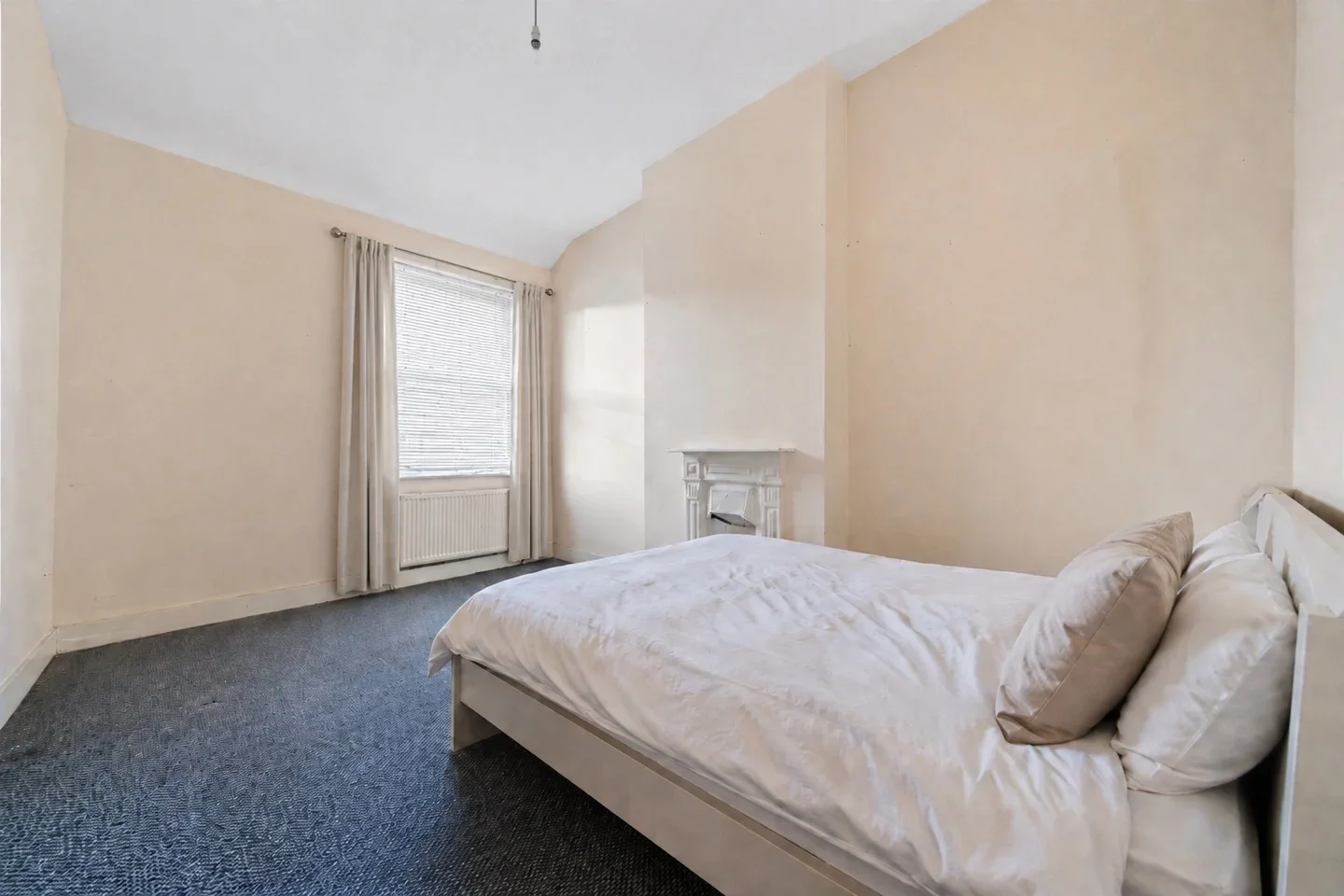 Room Windermere Road in Greater London