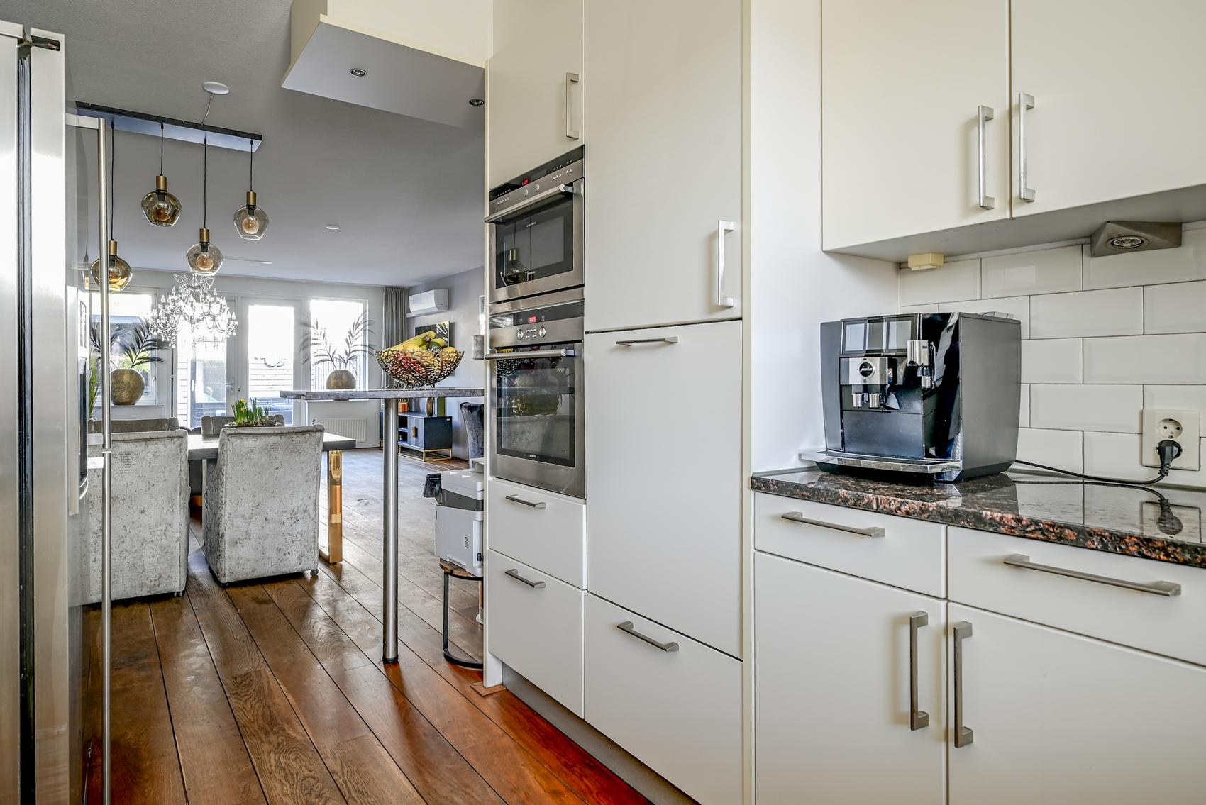 Tussenwoning te koop: Schans 12, Berkel En Rodenrijs