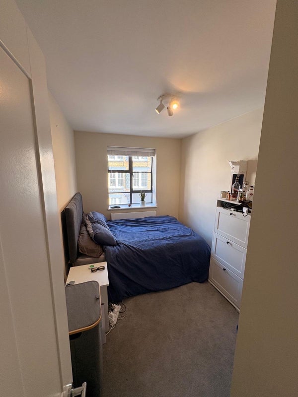 Room Union Street in Greater London