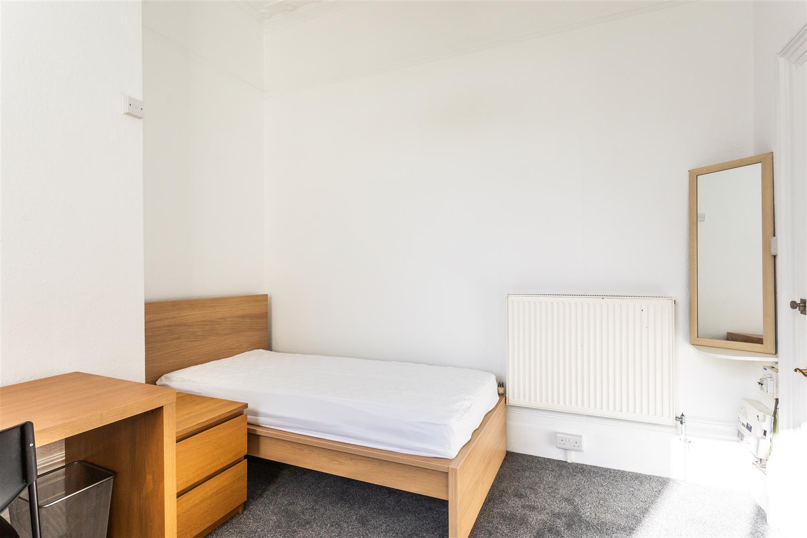 Room Powis Grove in Brighton