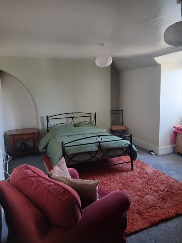 Room Hyde Road in Crosby