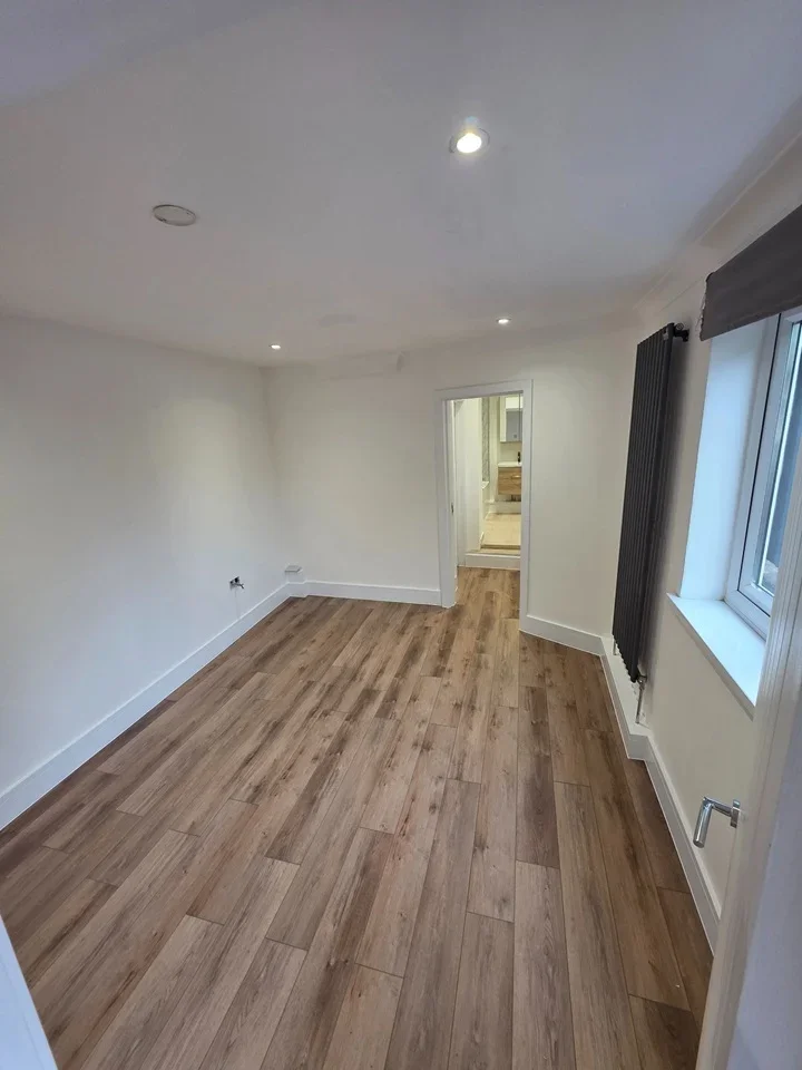 Flat Dartmouth Road in Greater London