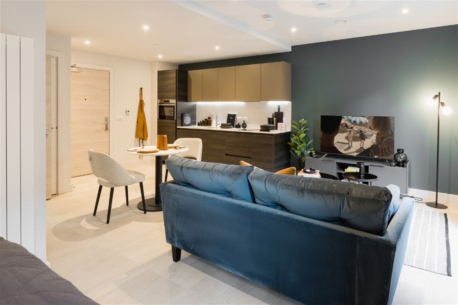 Flat McEwan Square in City of Edinburgh