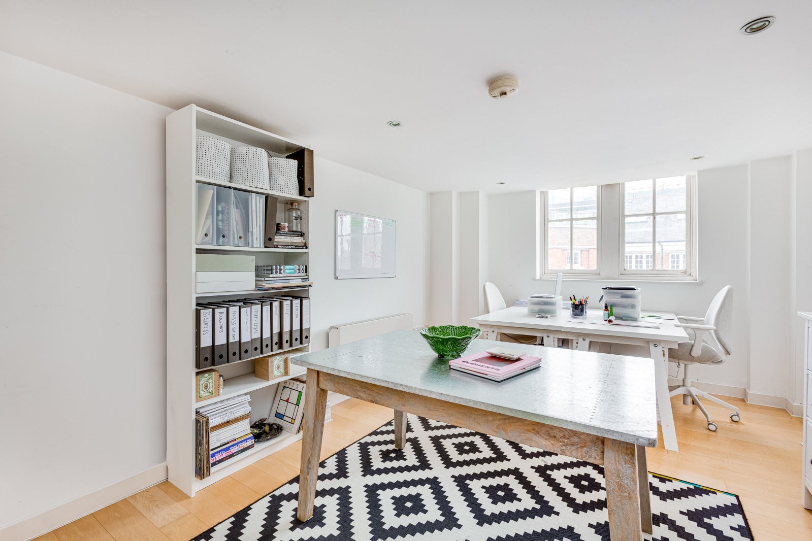 Flat Thackeray Road in Greater London