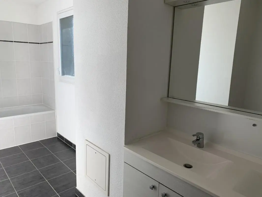 Flat Rue Gustave Gounouilhou in Villenave-d'Ornon