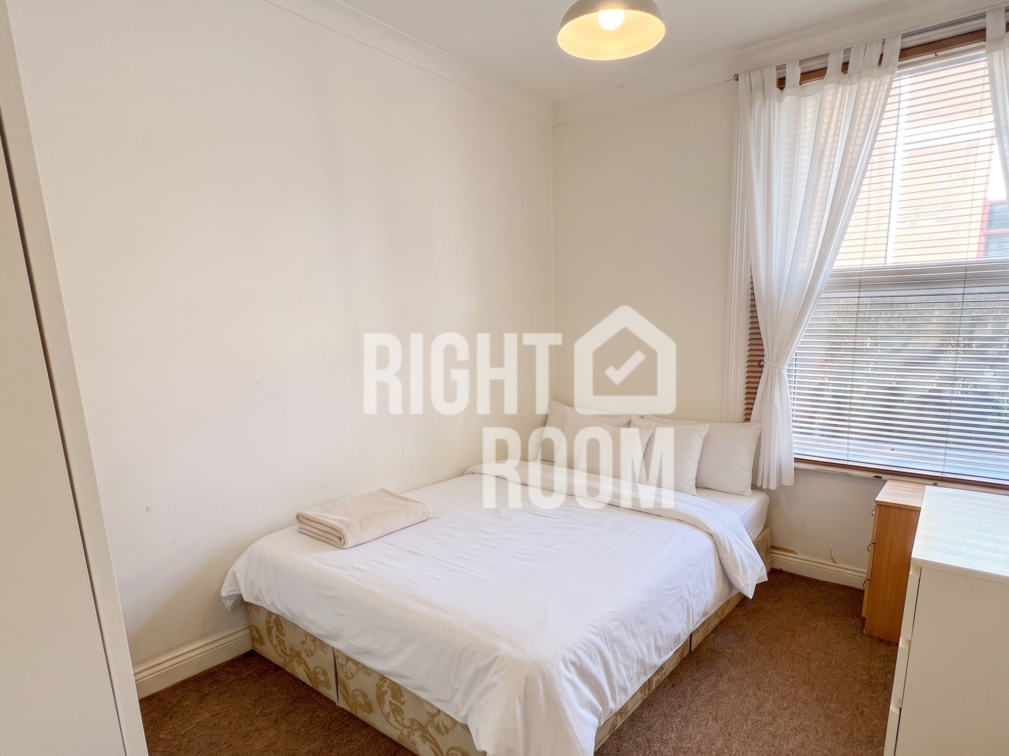 Flat Hulse Road in Southampton