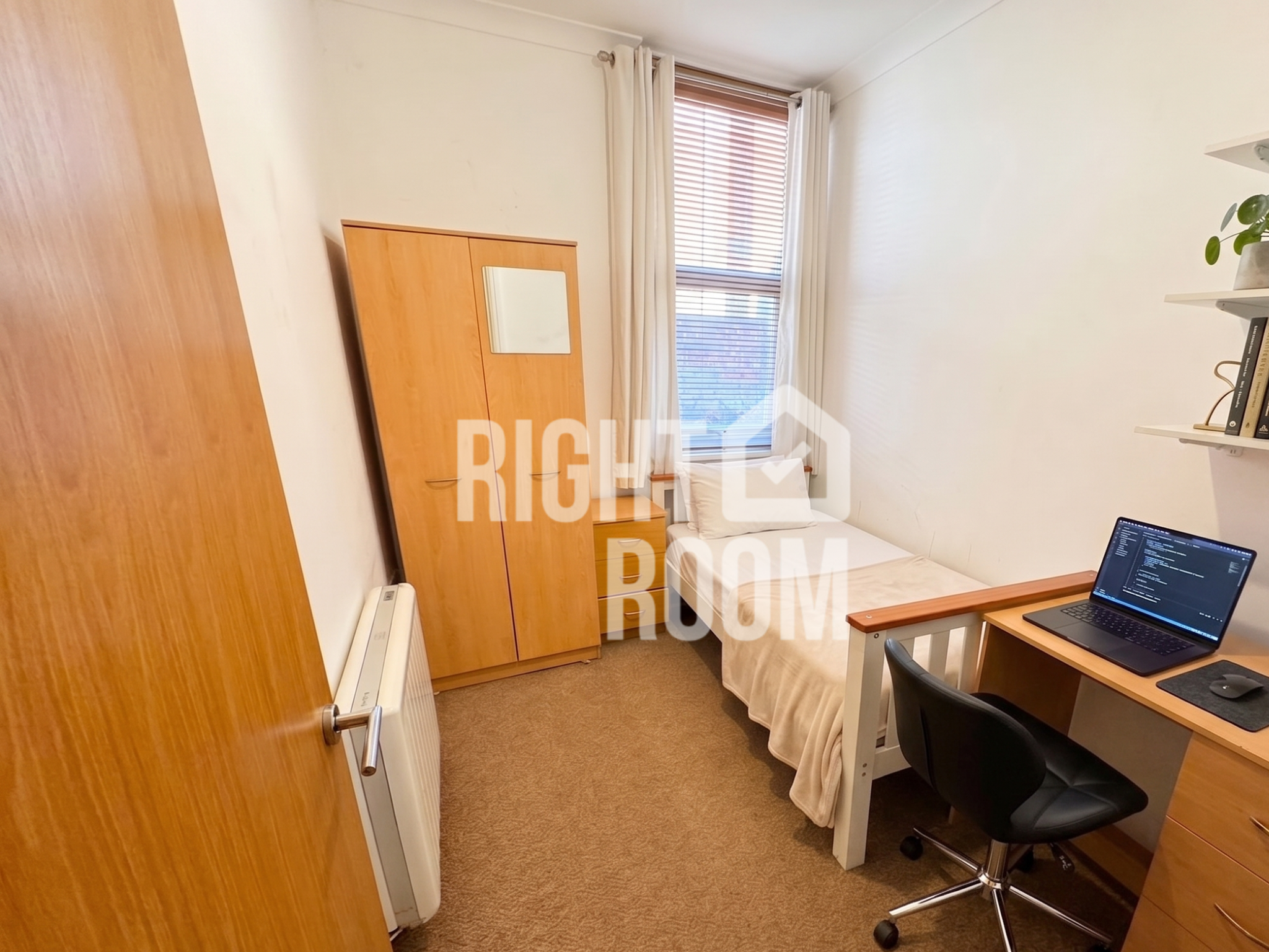 Flat Hulse Road in Southampton