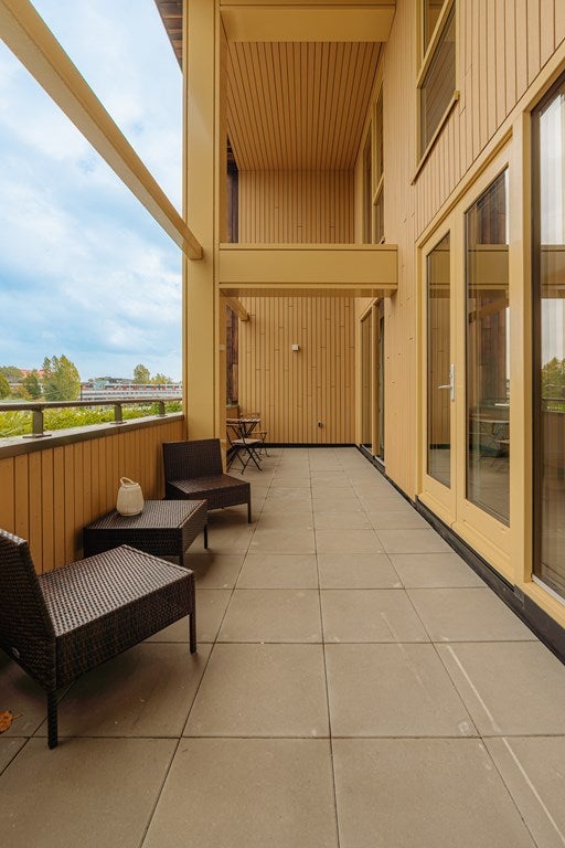 Appartement te huur: Joan Muyskenweg 21B-8, Amsterdam