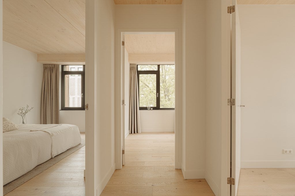 Appartement te huur: Joan Muyskenweg 21B-8, Amsterdam