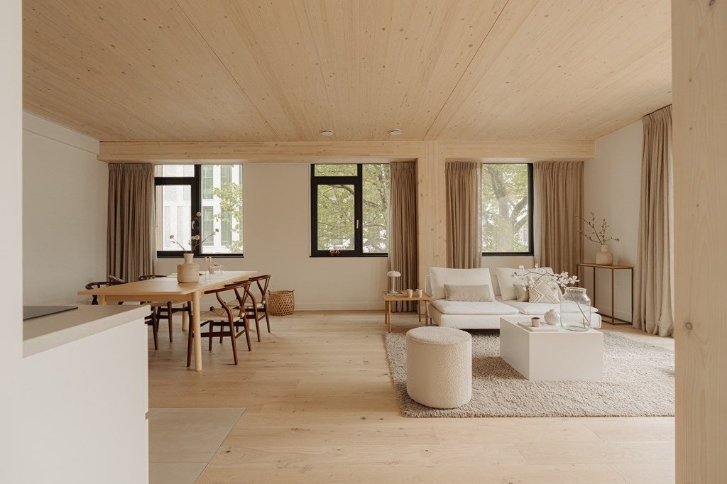 Appartement te huur: Joan Muyskenweg 21B-8, Amsterdam