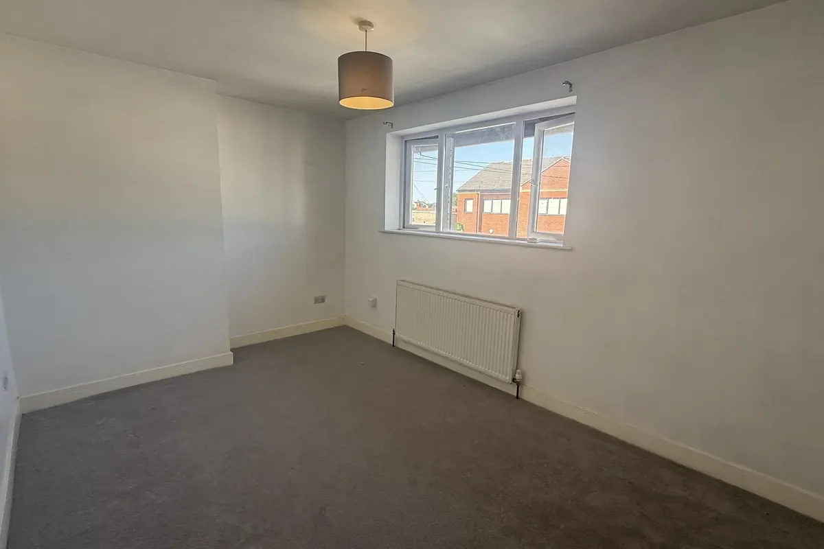 Flat Dunns Dale in Maltby