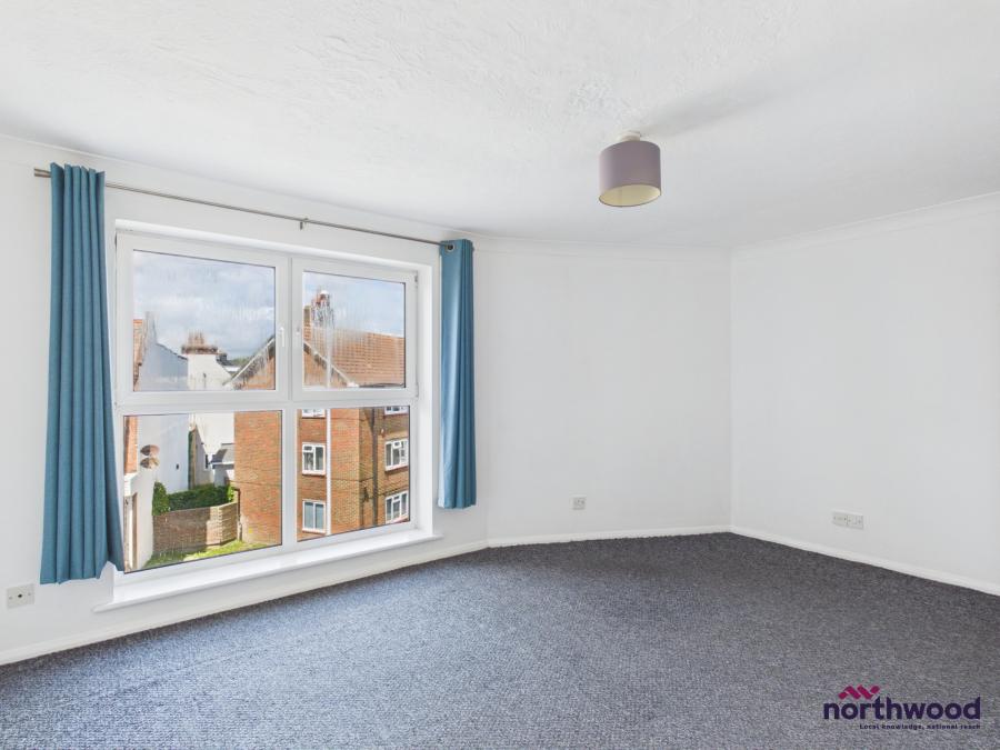 Flat Langney Road in Eastbourne