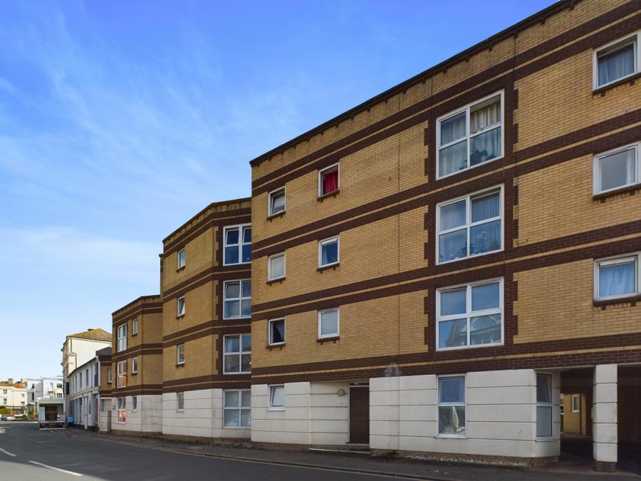 Flat Langney Road in Eastbourne