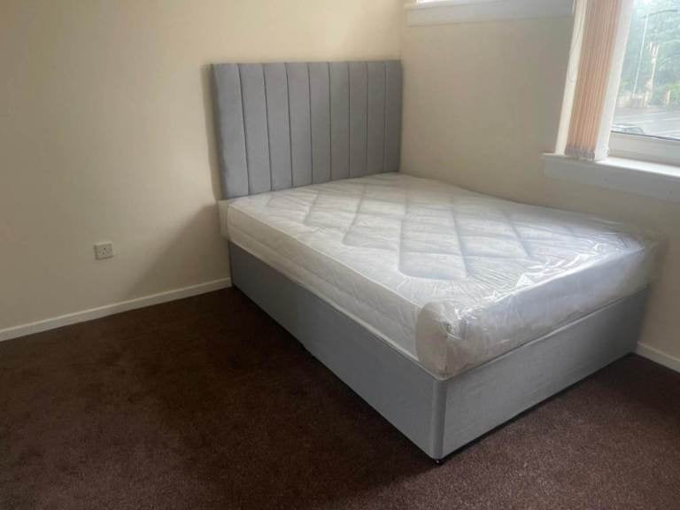 Flat Gamrie Drive in Glasgow