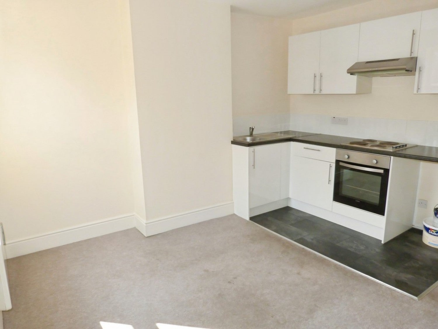 Flat Swan Road in Gloucester