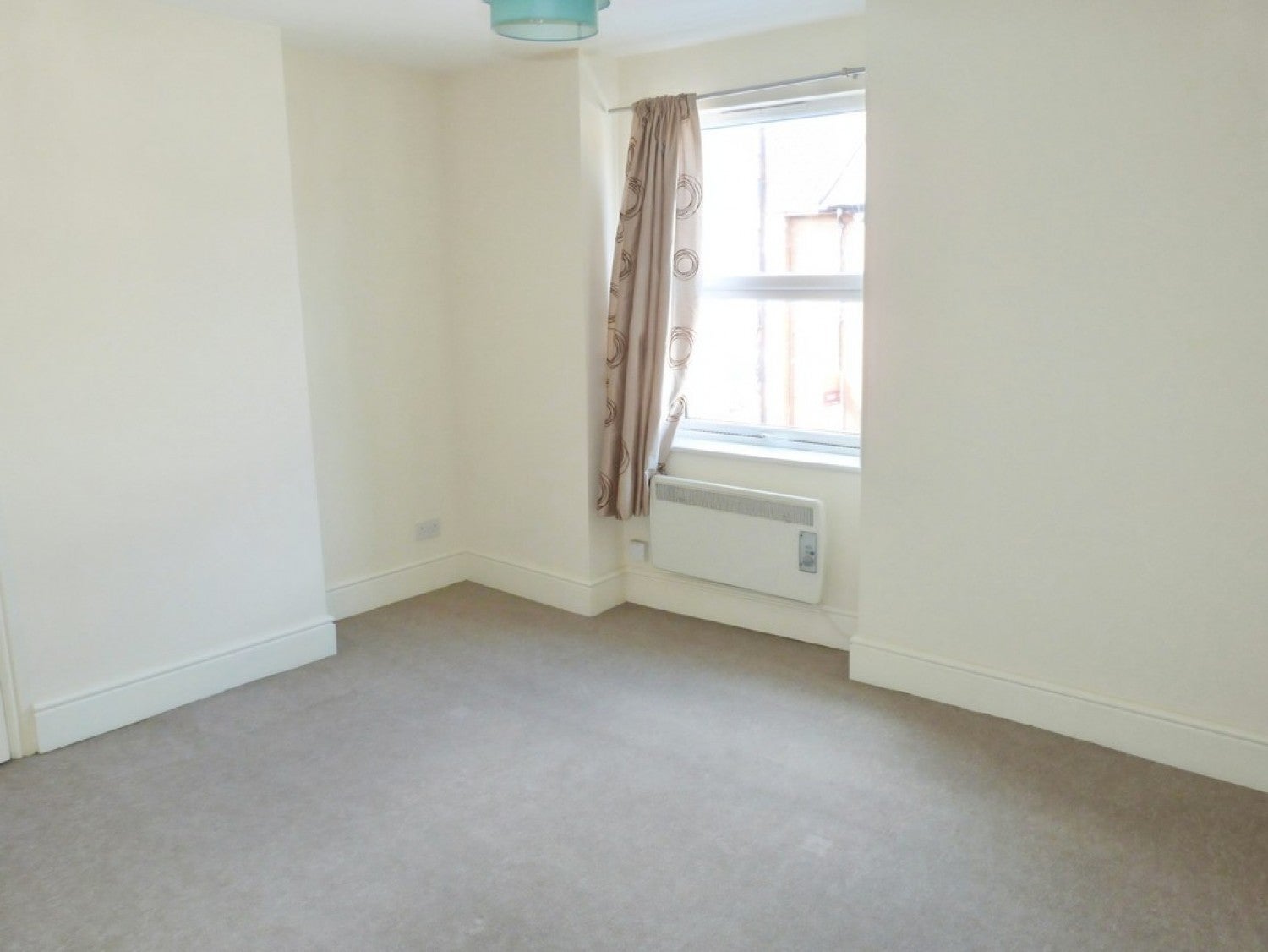 Flat Swan Road in Gloucester