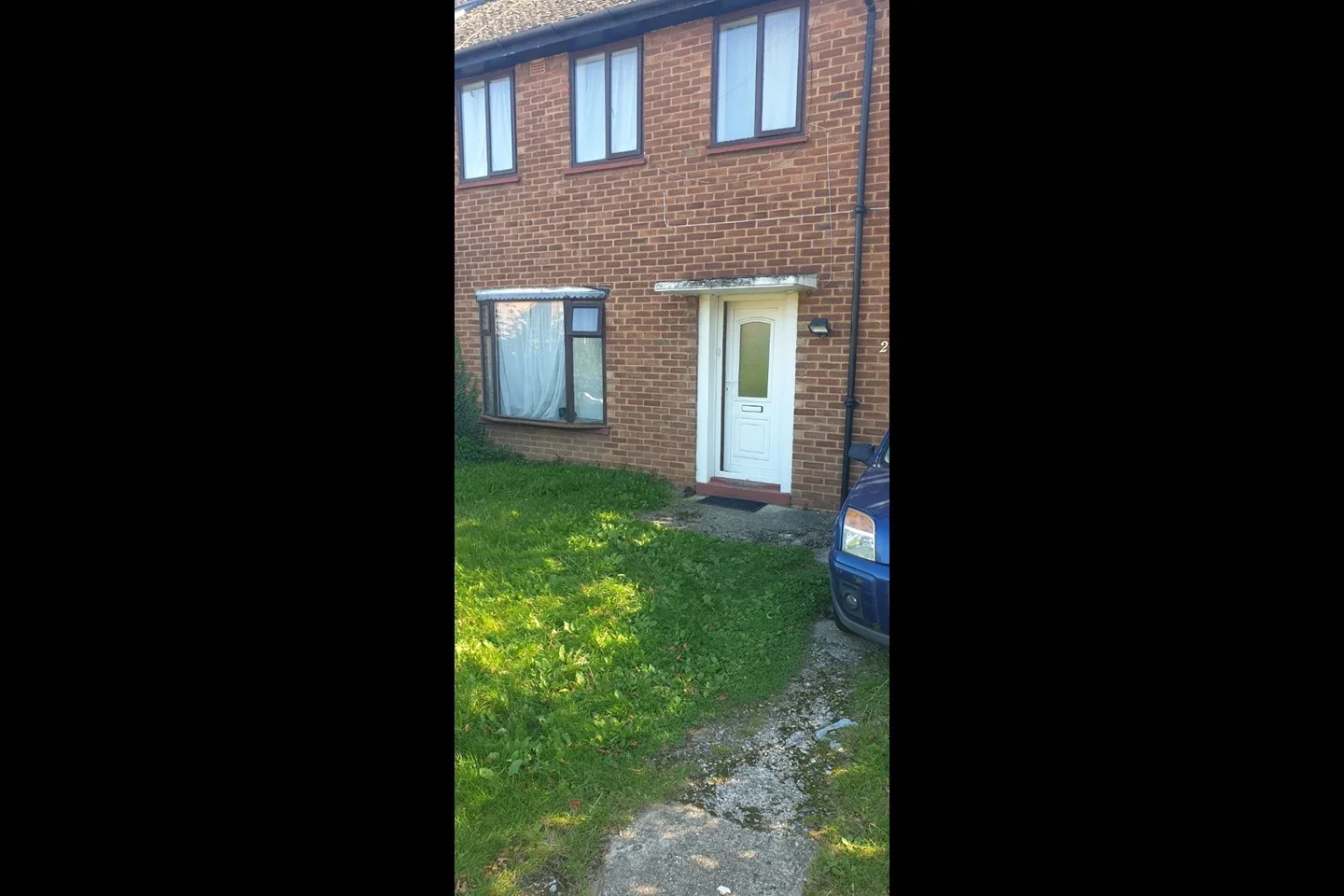 Room Nine Elms Close in Greater London