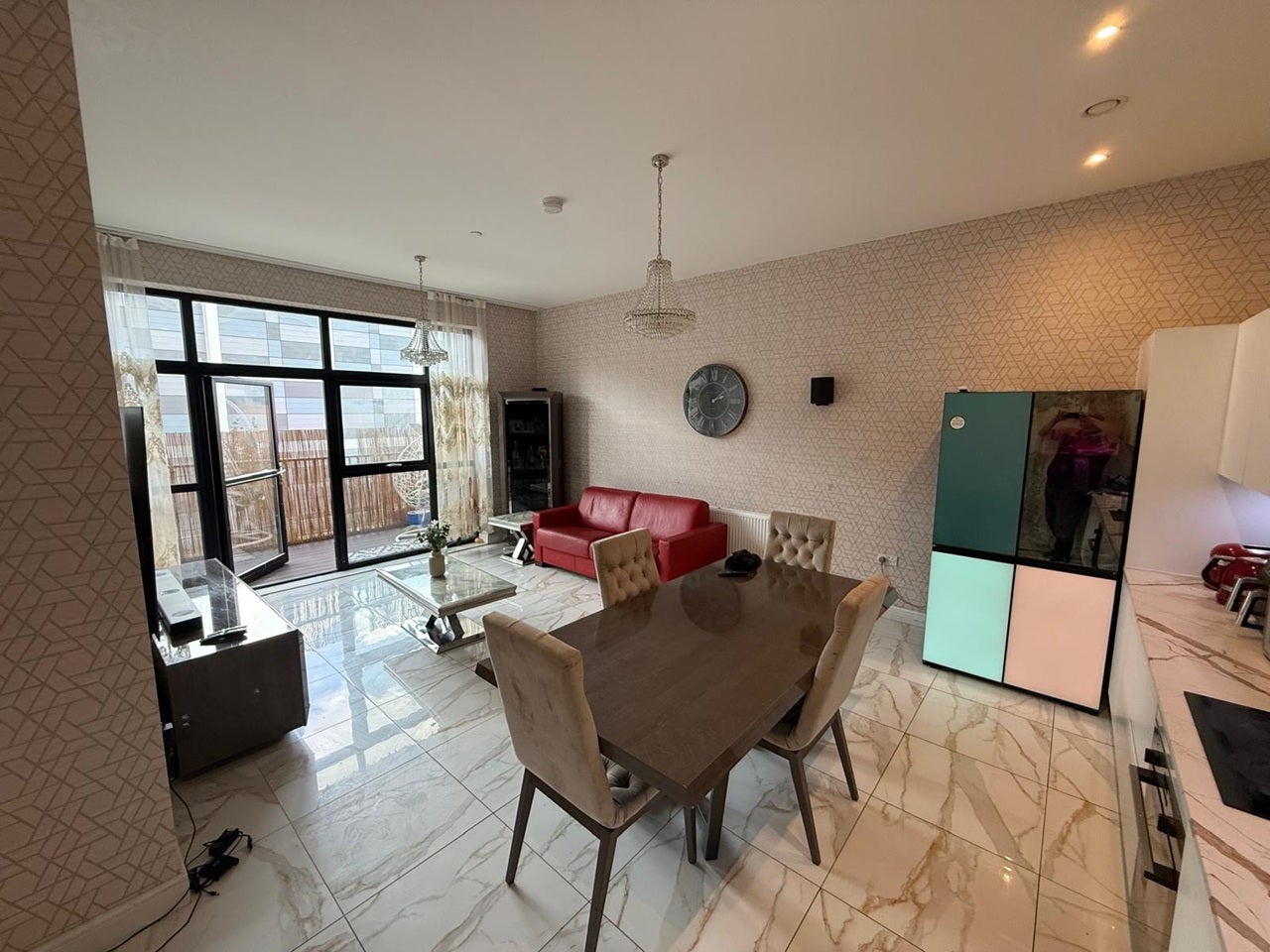Room Nestle's Avenue in Greater London