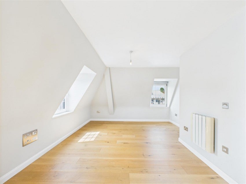 Flat Love Lane in Cotswold District