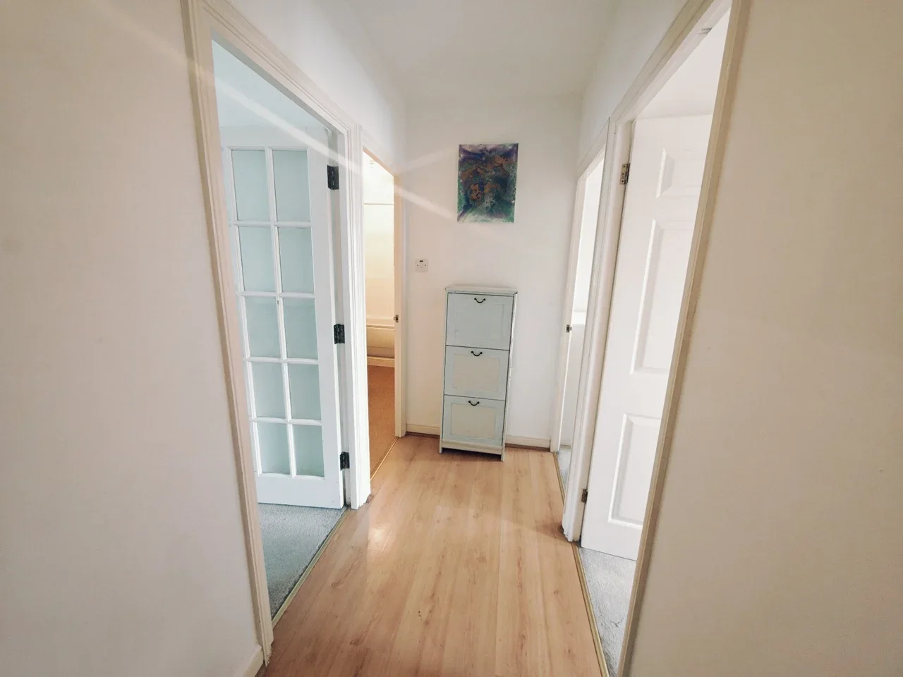Flat Wheat Sheaf Close in Greater London