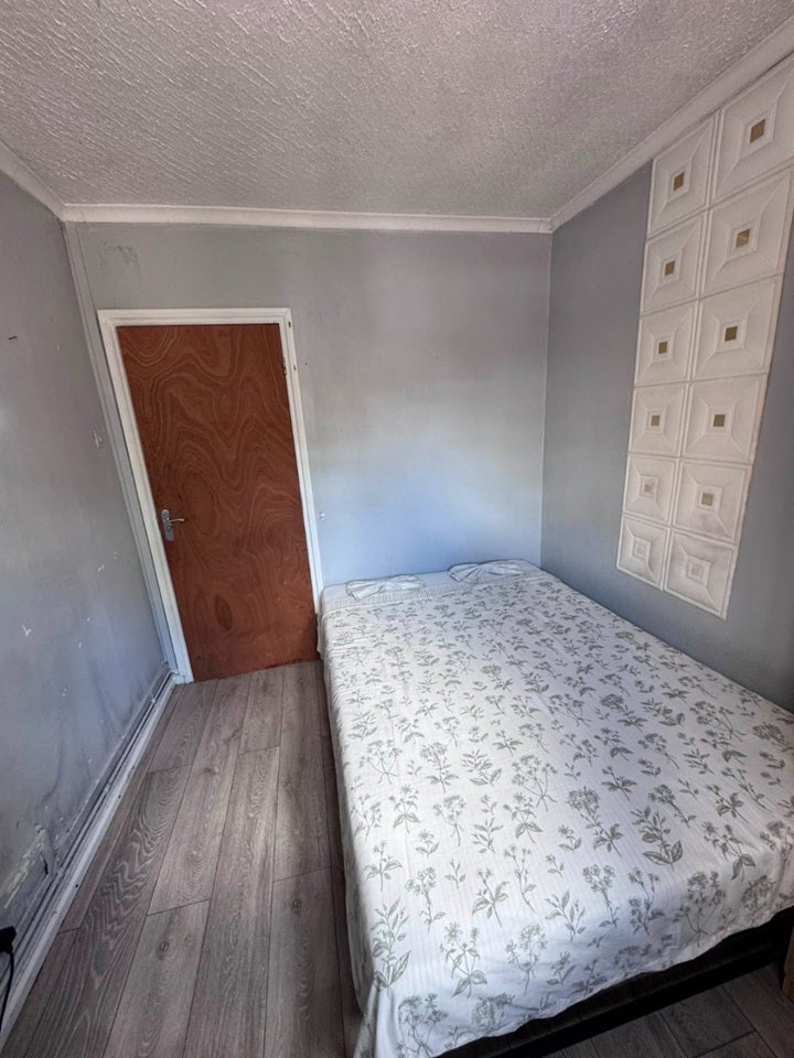 Room Mary Neuner Road in Greater London