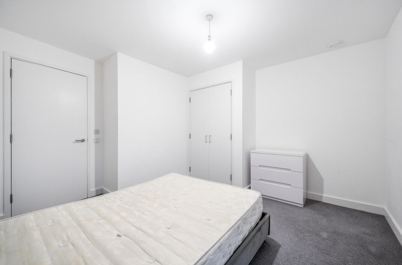 Flat Burgess Springs in Chelmsford
