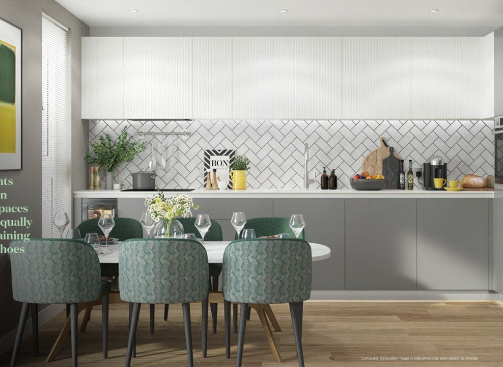 Flat Cedrus Avenue in Greater London