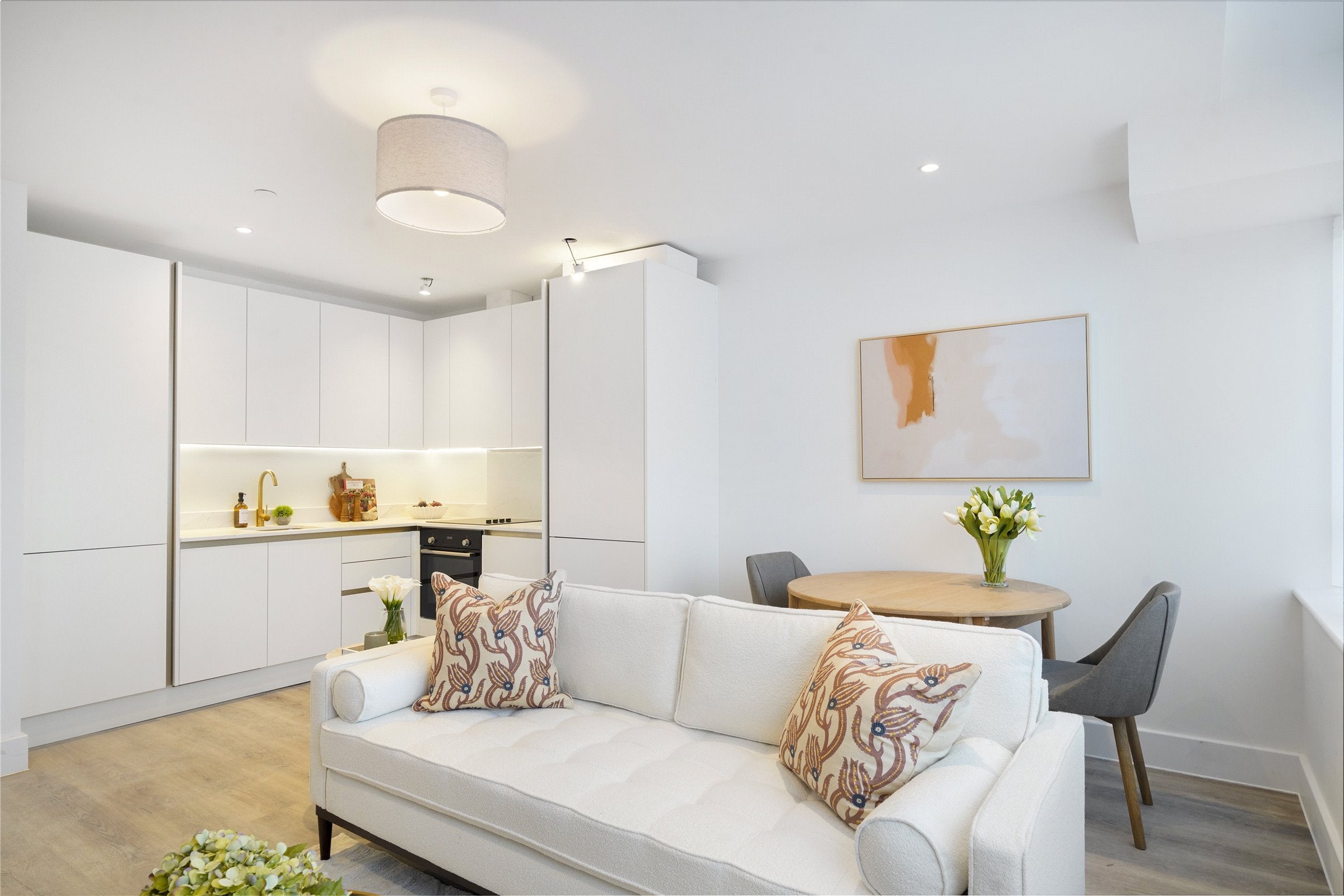 Flat Gracefield Gardens in Greater London