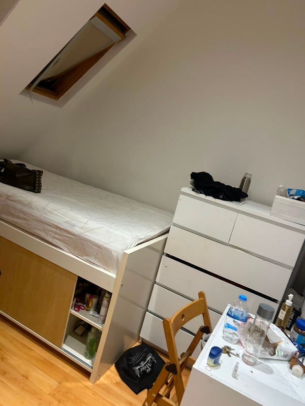 Room Lordship Lane in Greater London