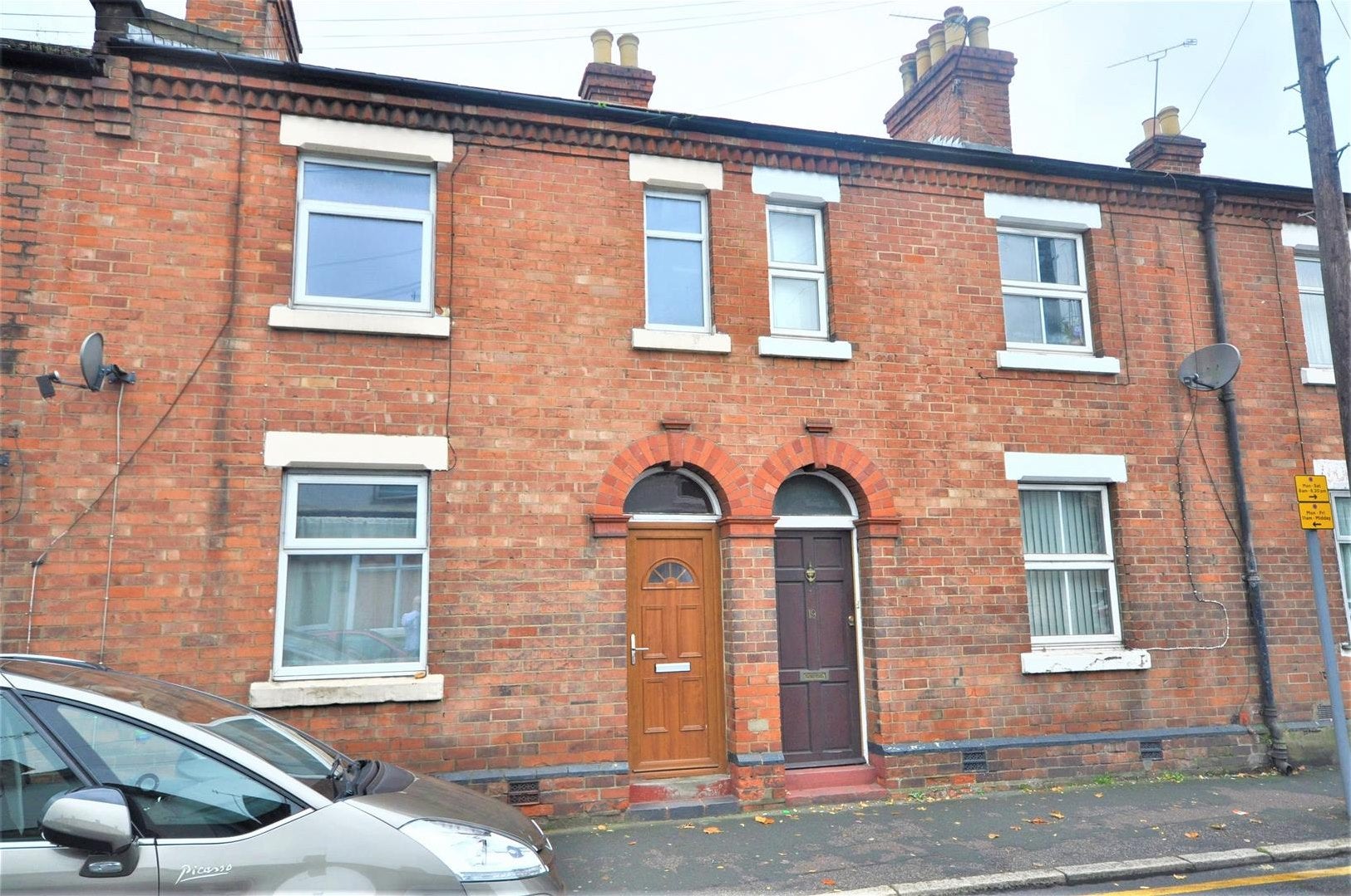 House Leavesden Road in Watford