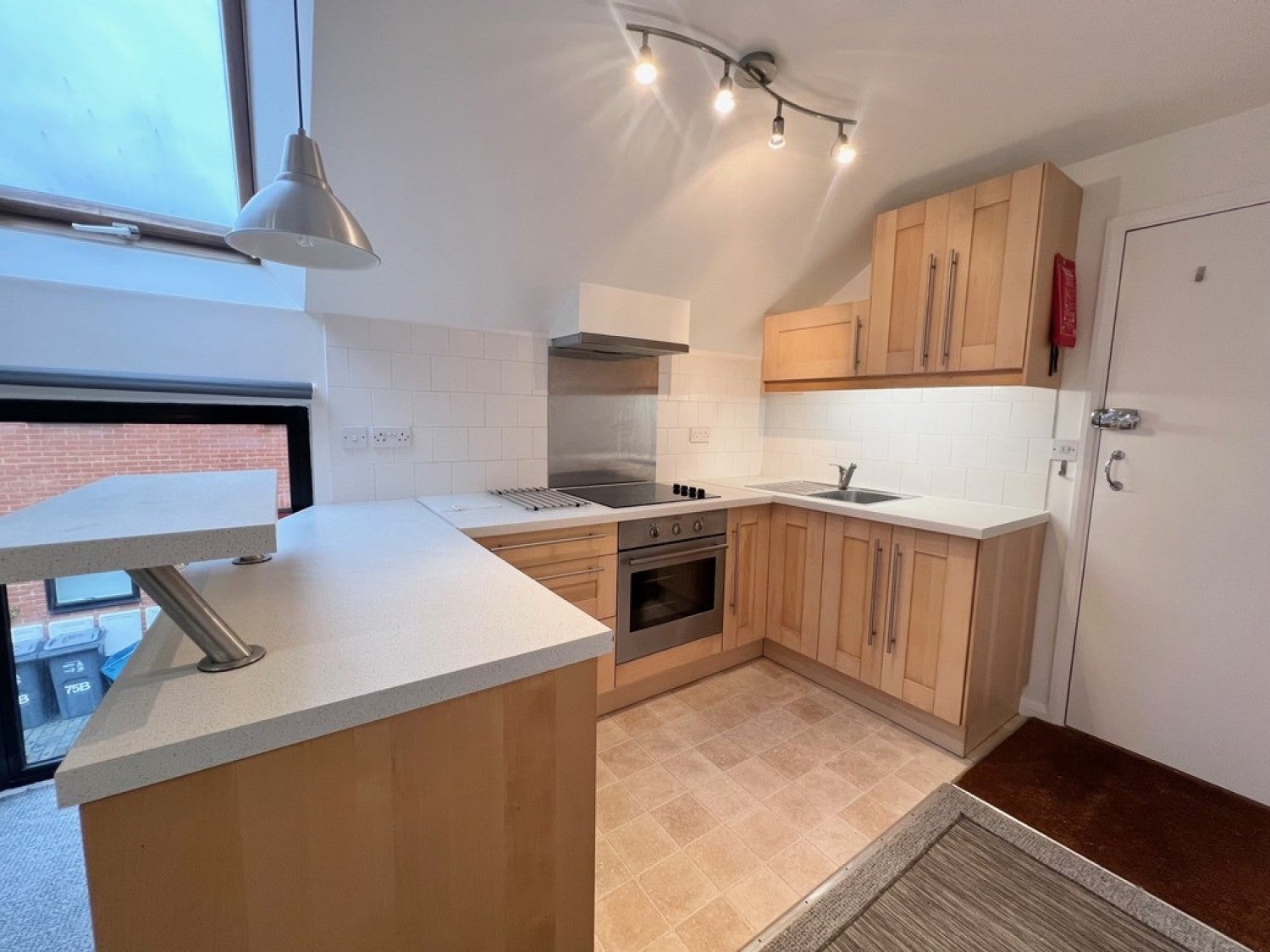 Flat Selsdon Avenue in Greater London