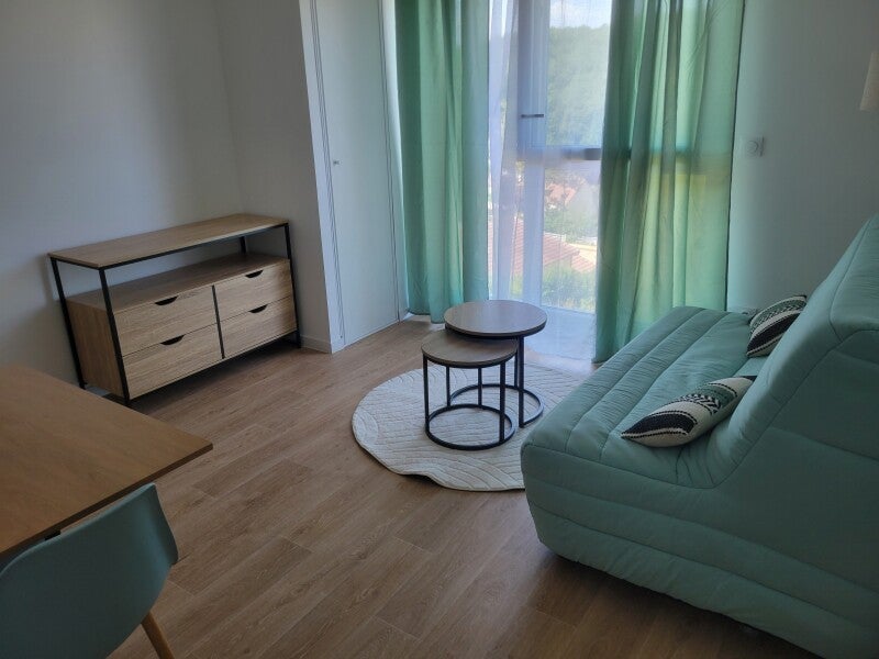 Room Rue Marie Marvingt in Champcevinel