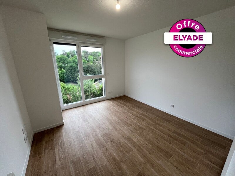 Room Rue Marie Marvingt in Champcevinel