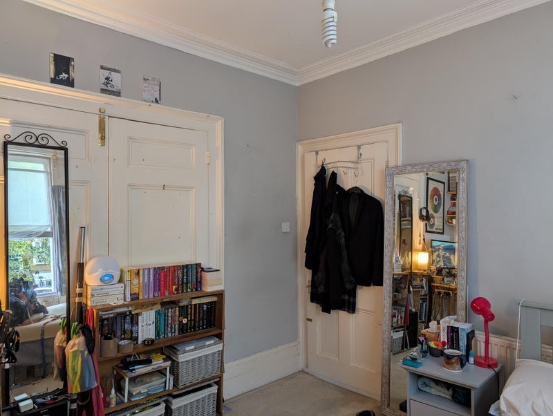Room Lawford Road in Greater London