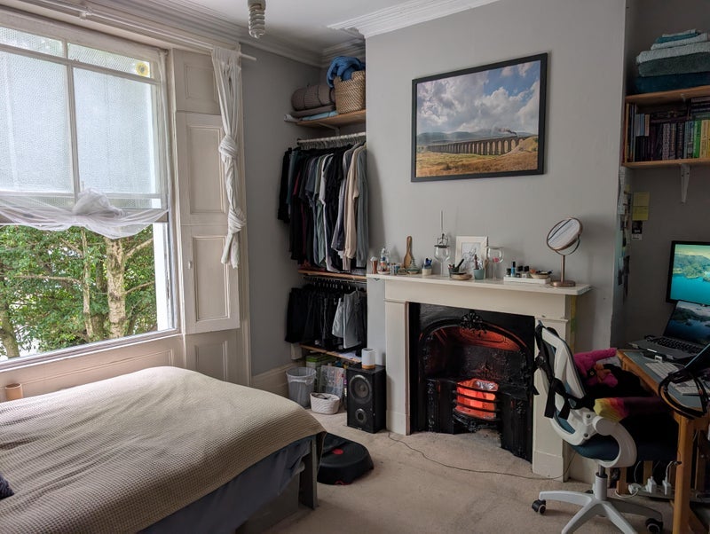 Room Lawford Road in Greater London