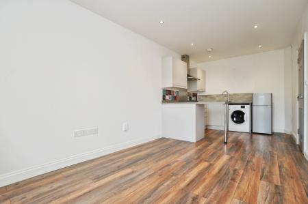 Flat Kingsway in Bedford