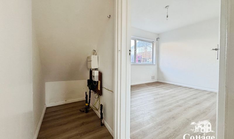 Flat Eagle Close in Greater London
