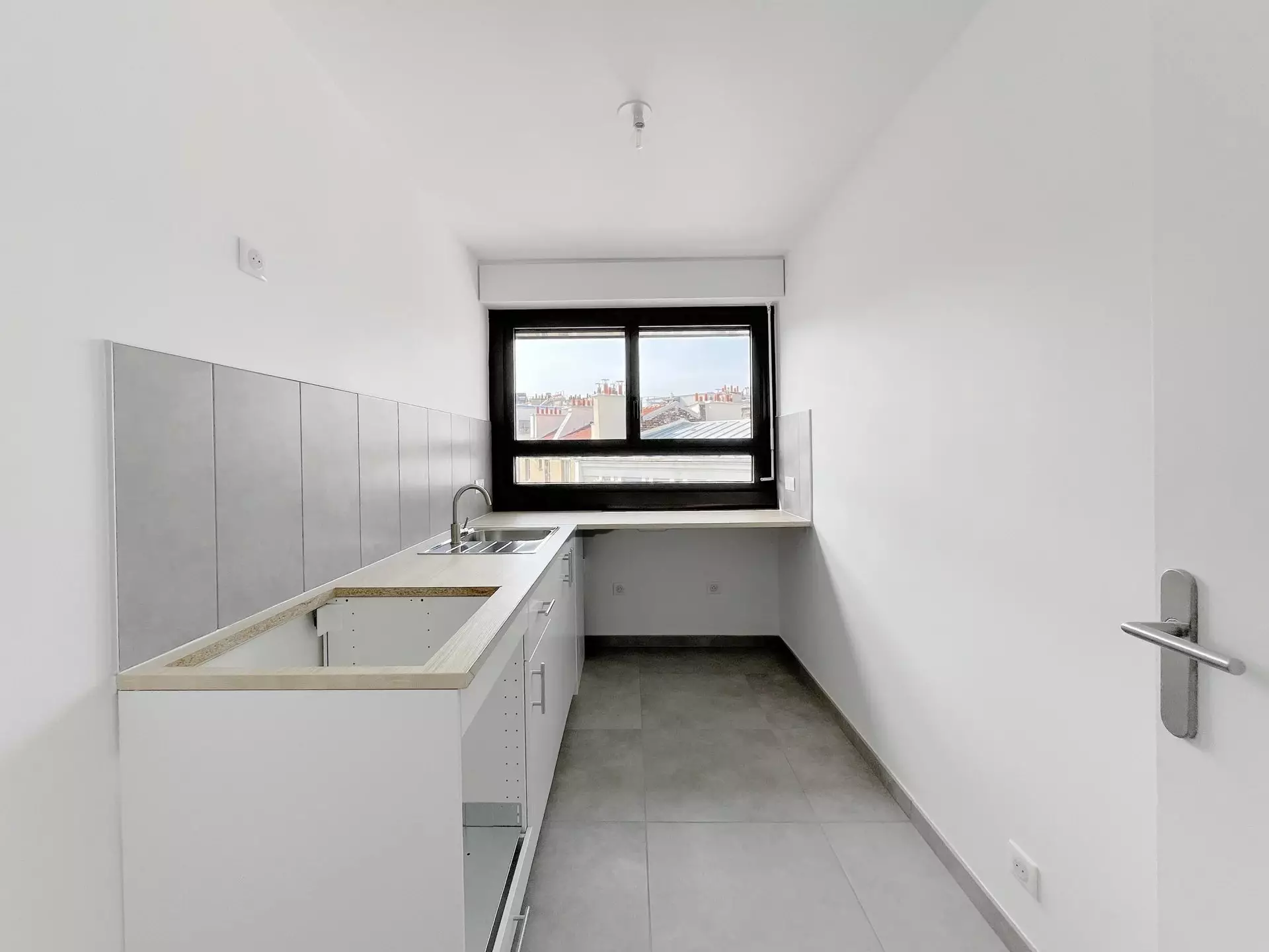 Flat Rue Frémicourt in Paris