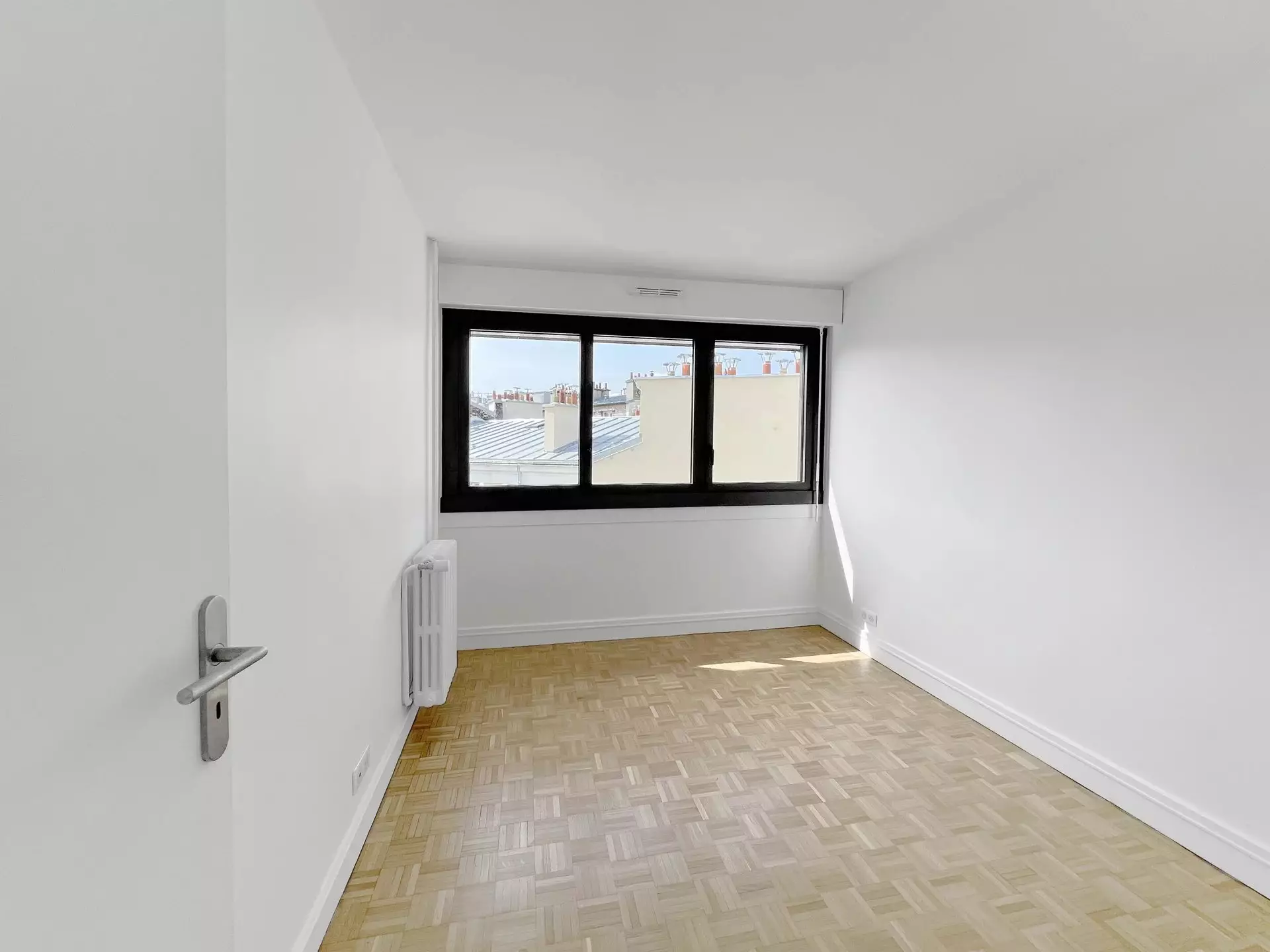 Flat Rue Frémicourt in Paris