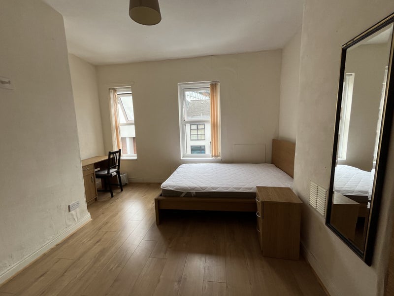 Room Maine Road in Manchester